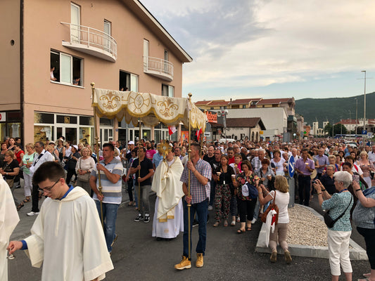 New Video: Corpus Christi Procession in Medjugorje